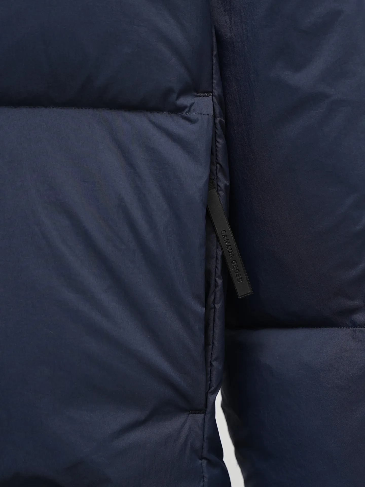 P780 CANADA GOOSE Lawrence men's down jacket large goose down jacket dark blue (red label) 2802M